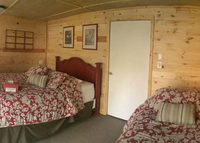 Apple Creek Lodge *