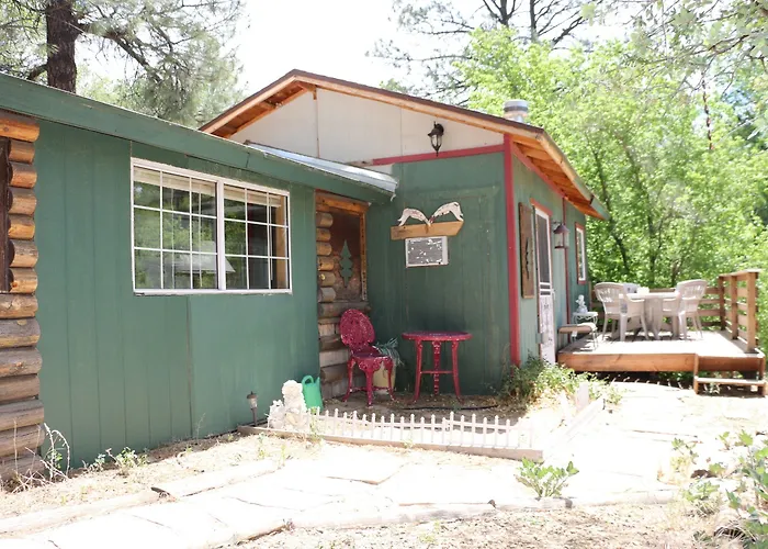 Lodge Apple Creek *